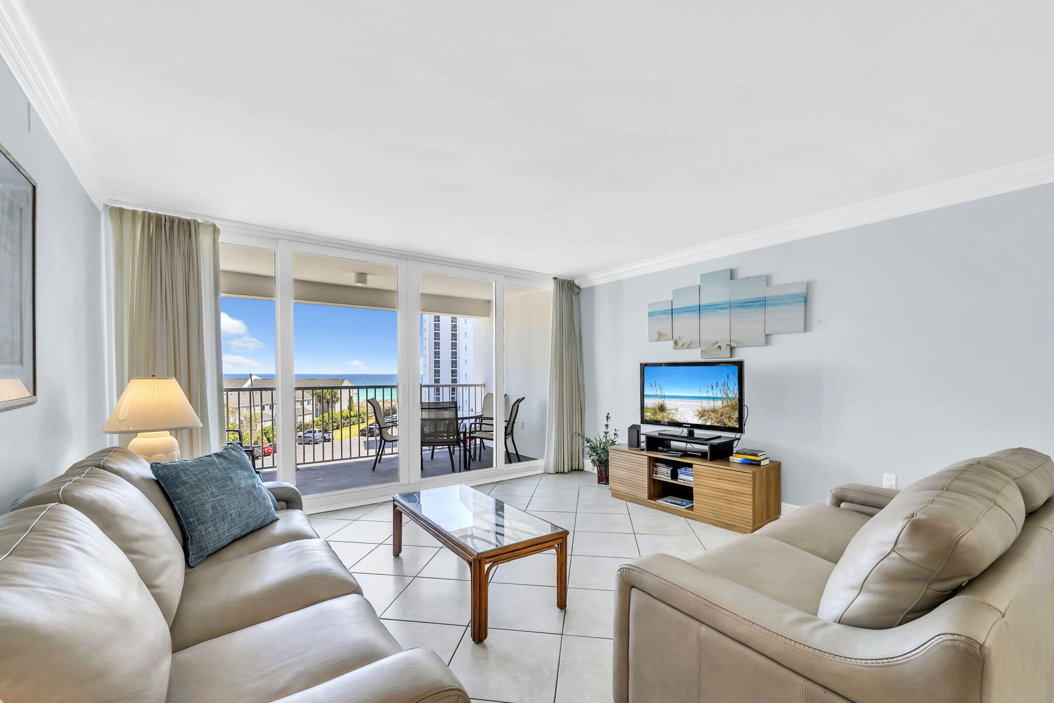 SHORELINE TOWERS 3 - Residential