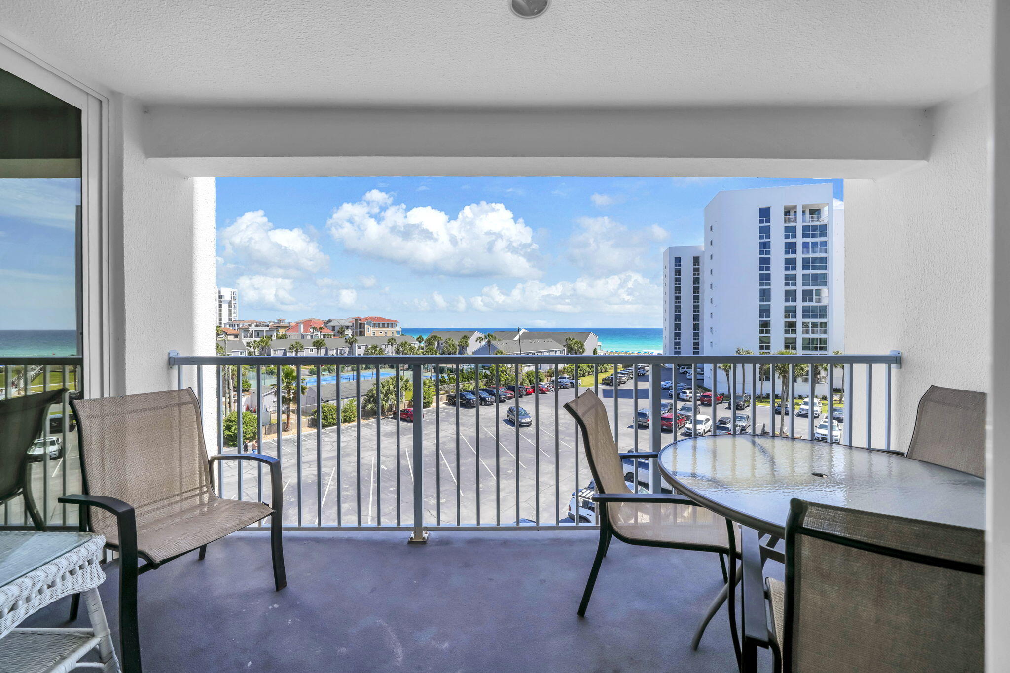 SHORELINE TOWERS 3 - Residential