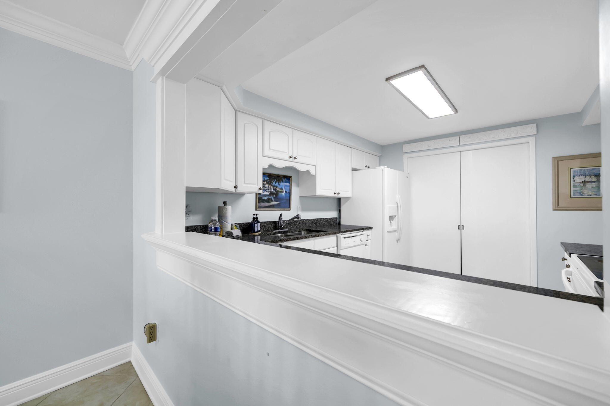 SHORELINE TOWERS 3 - Residential