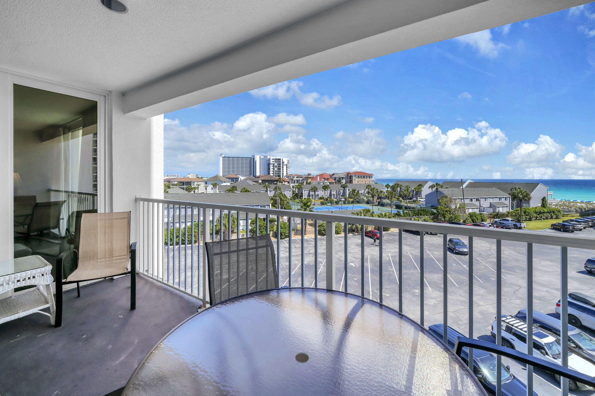 SHORELINE TOWERS 3 - Residential