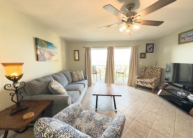 PELICAN ISLE - Residential
