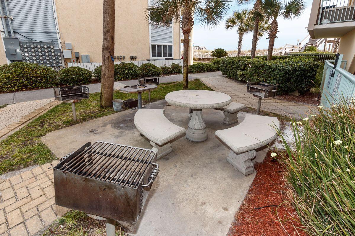 PELICAN ISLE - Residential