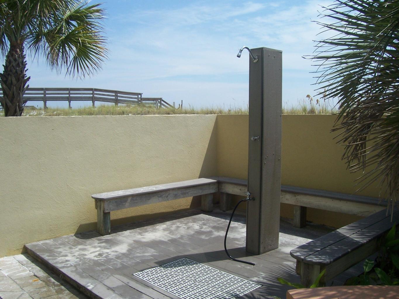 PELICAN ISLE - Residential