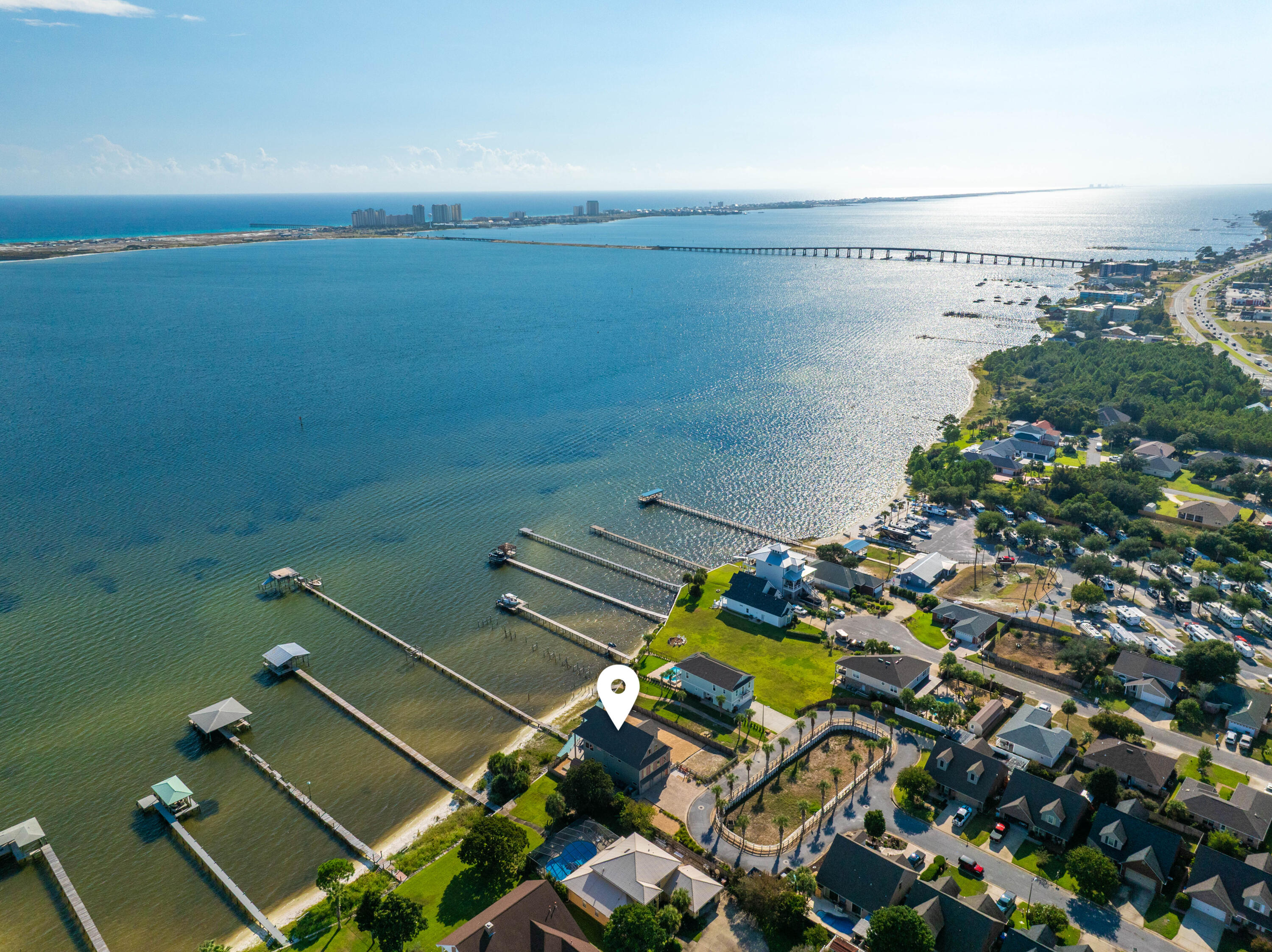 SOUNDSIDE MOORINGS - Residential