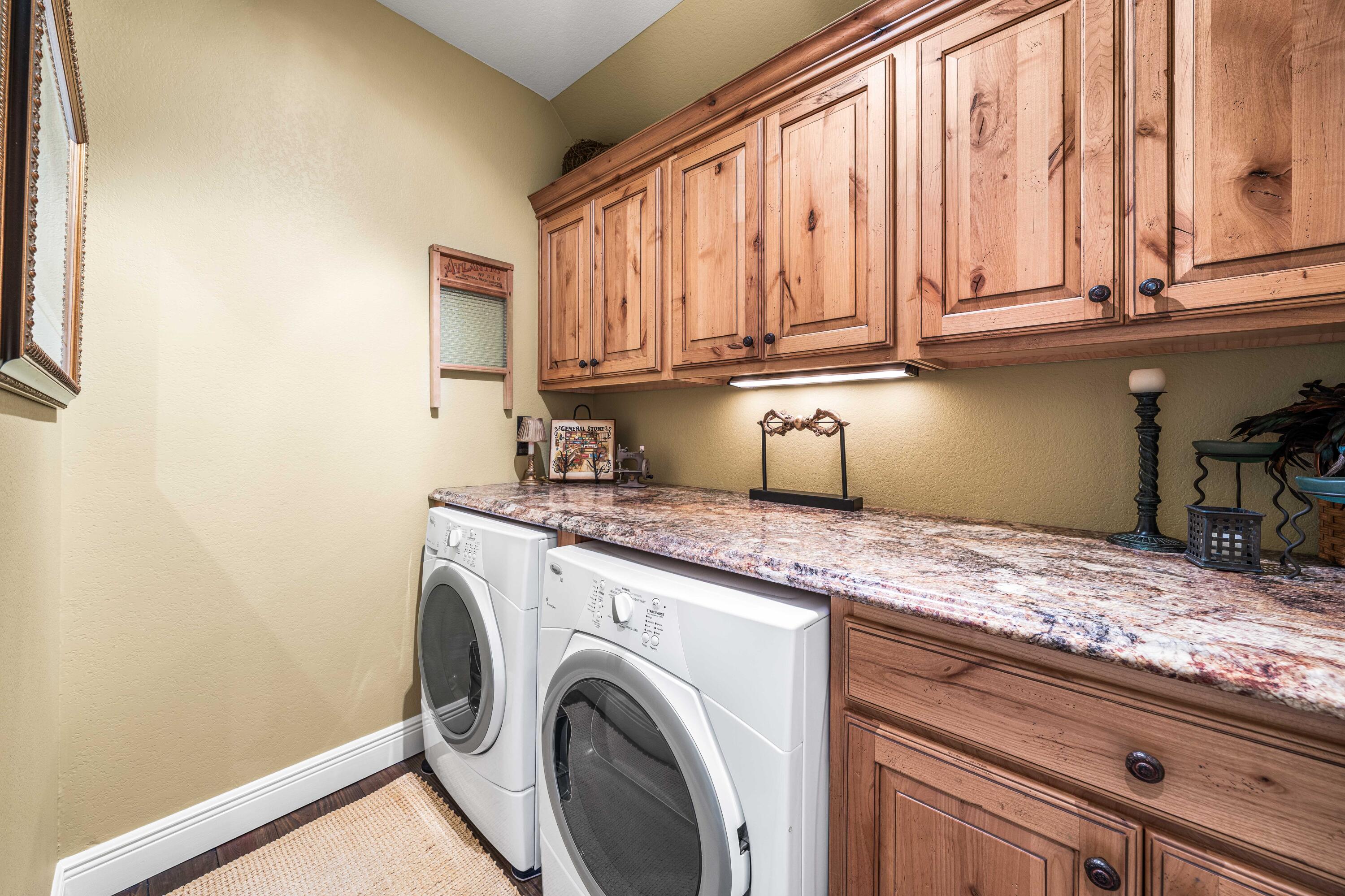 SOUNDSIDE MOORINGS - Residential