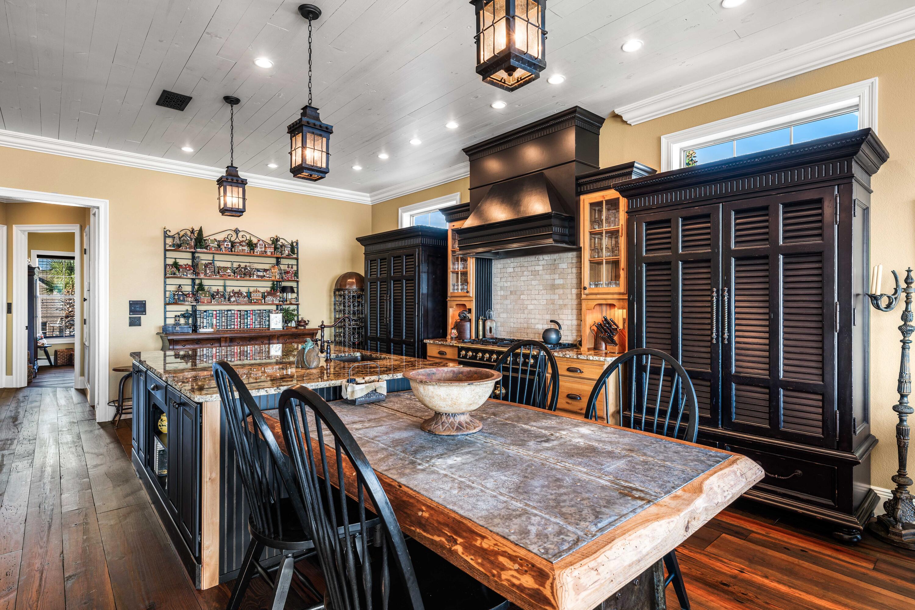 SOUNDSIDE MOORINGS - Residential