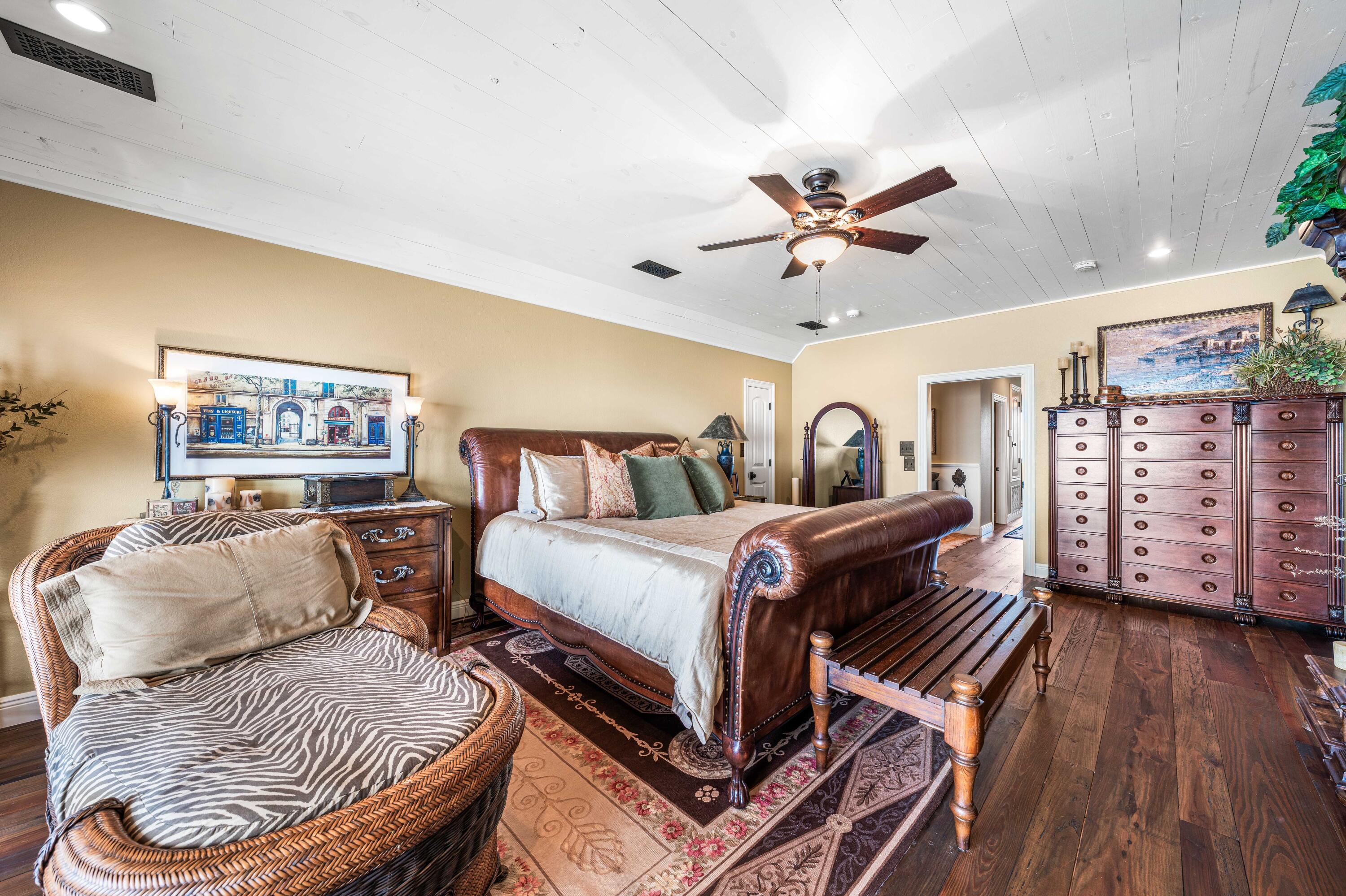 SOUNDSIDE MOORINGS - Residential