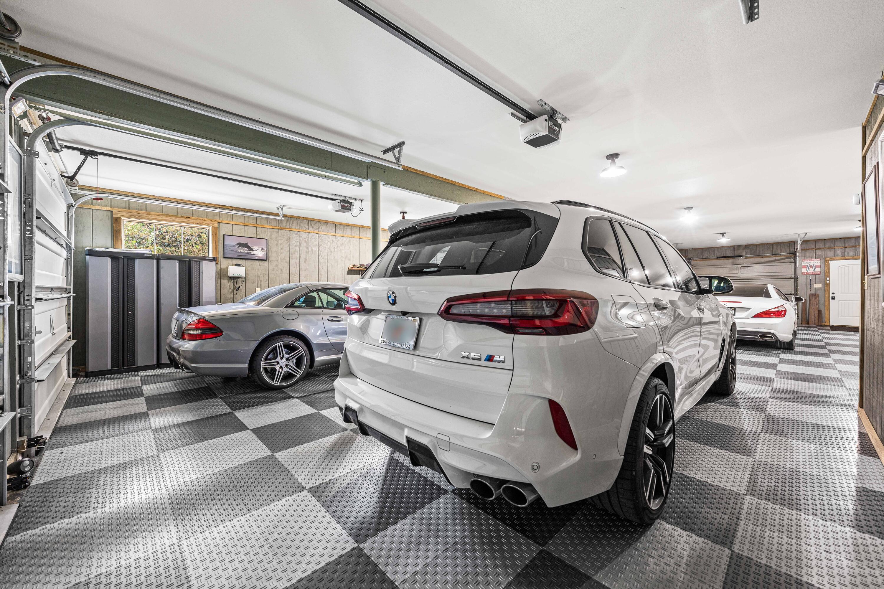 SOUNDSIDE MOORINGS - Residential