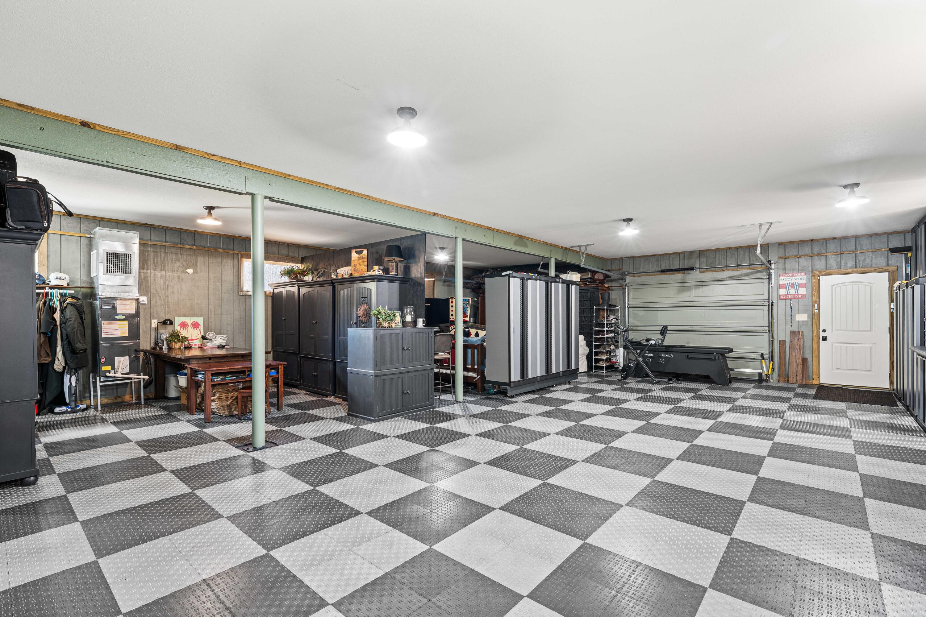 SOUNDSIDE MOORINGS - Residential