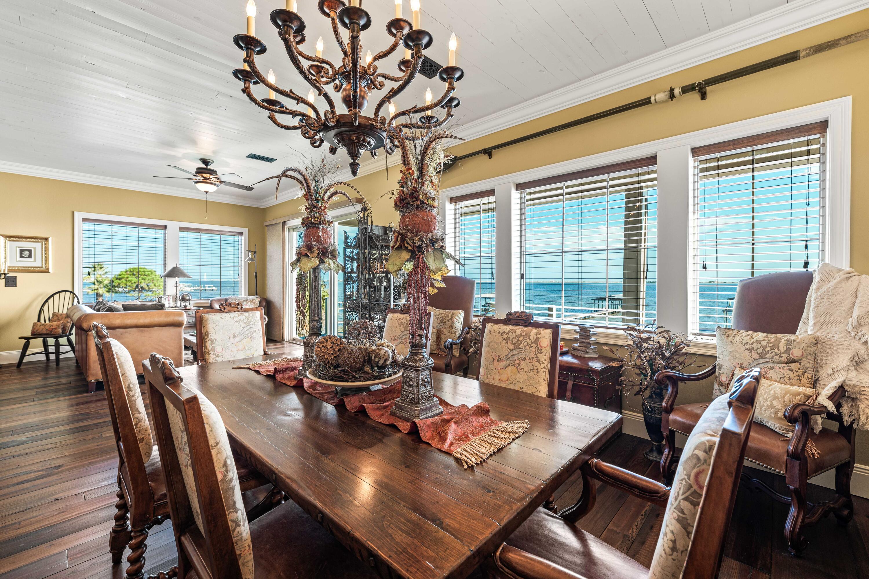 SOUNDSIDE MOORINGS - Residential