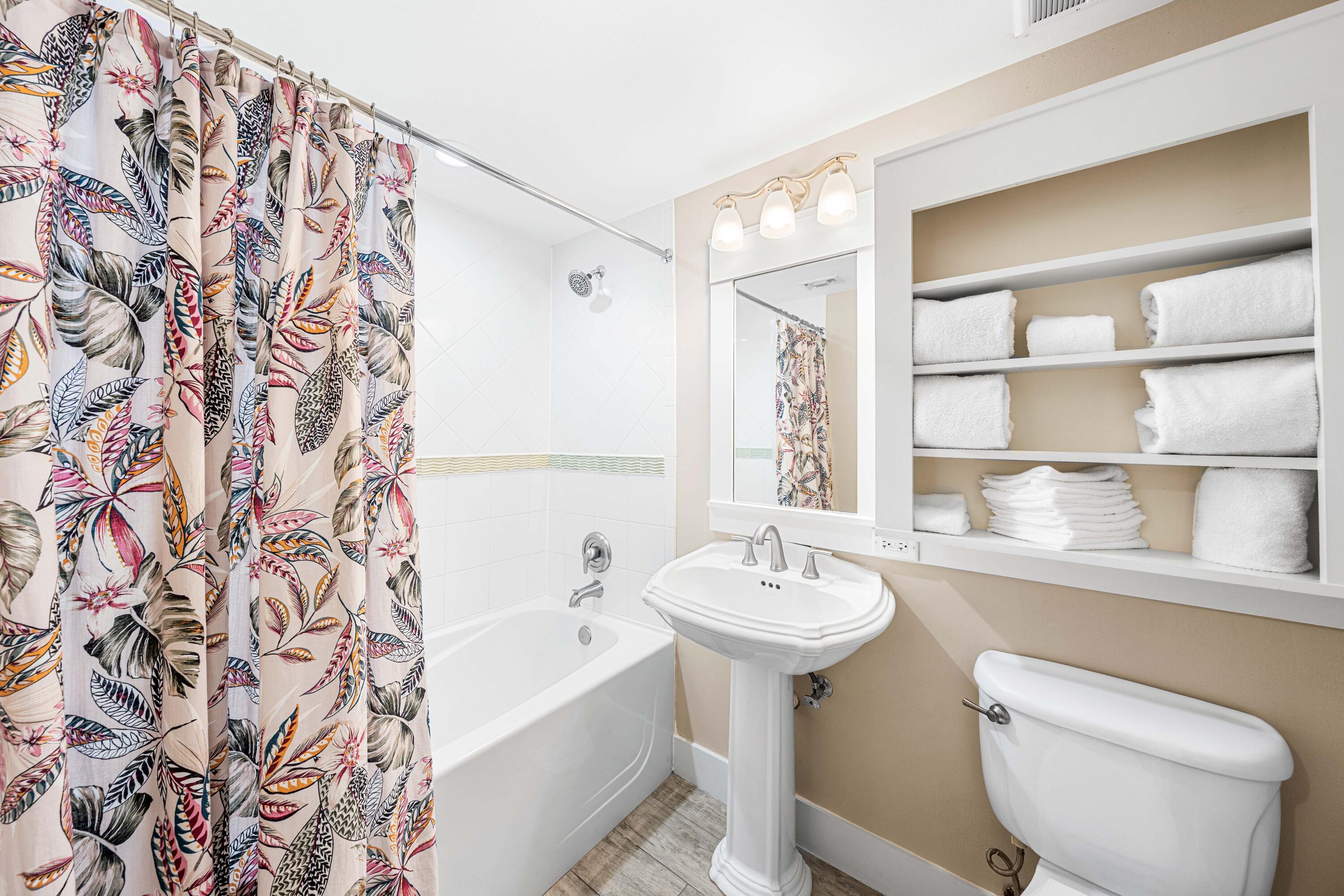 MARKET STREET INN - Residential