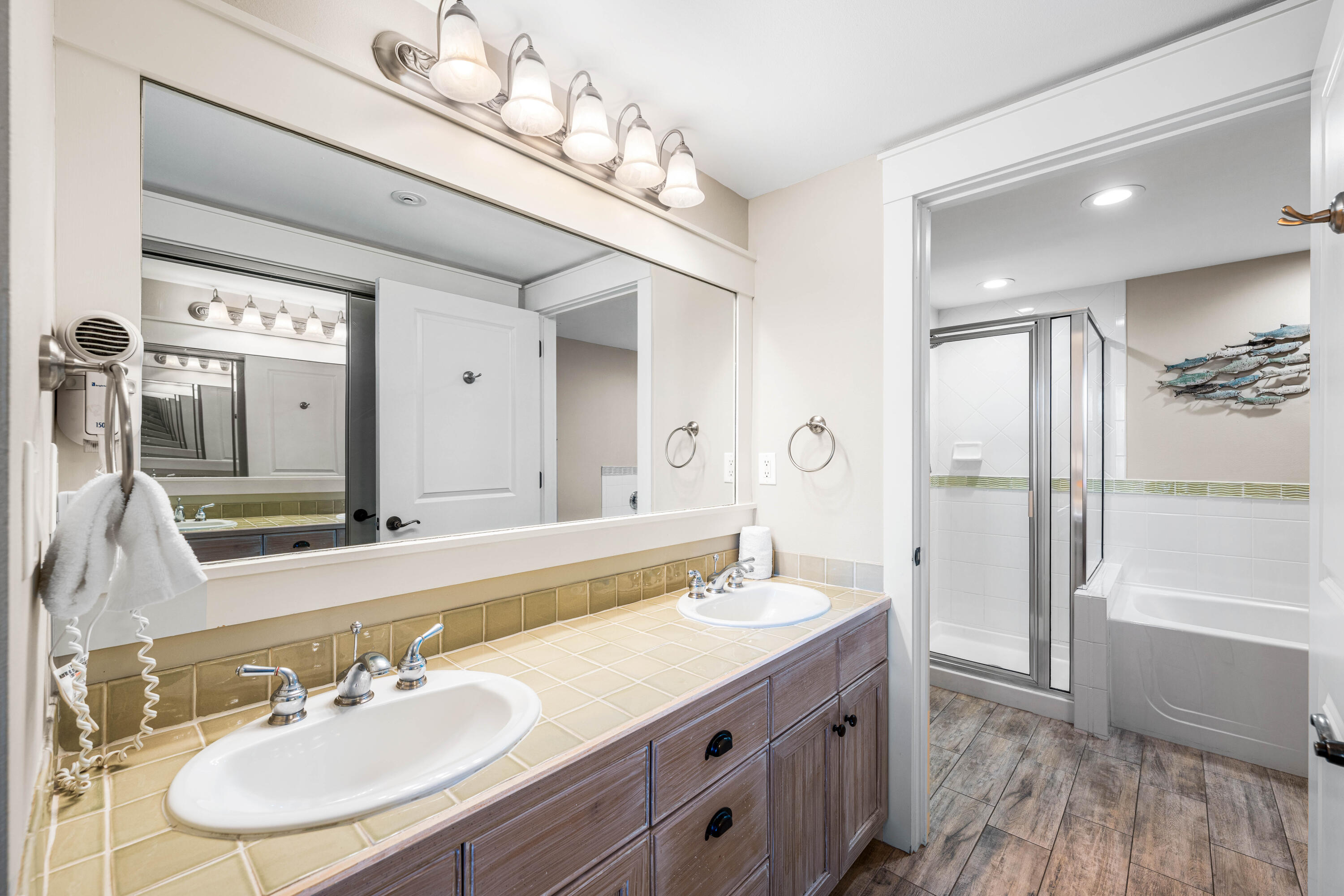 MARKET STREET INN - Residential