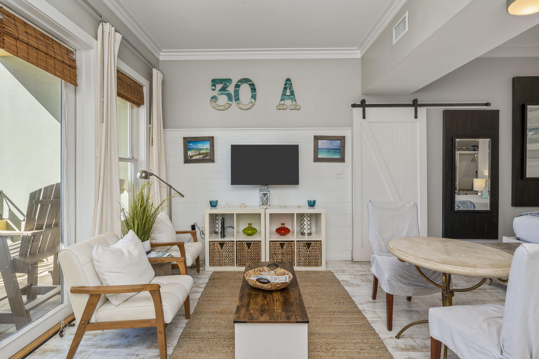 95 Laura Hamilton Boulevard 209