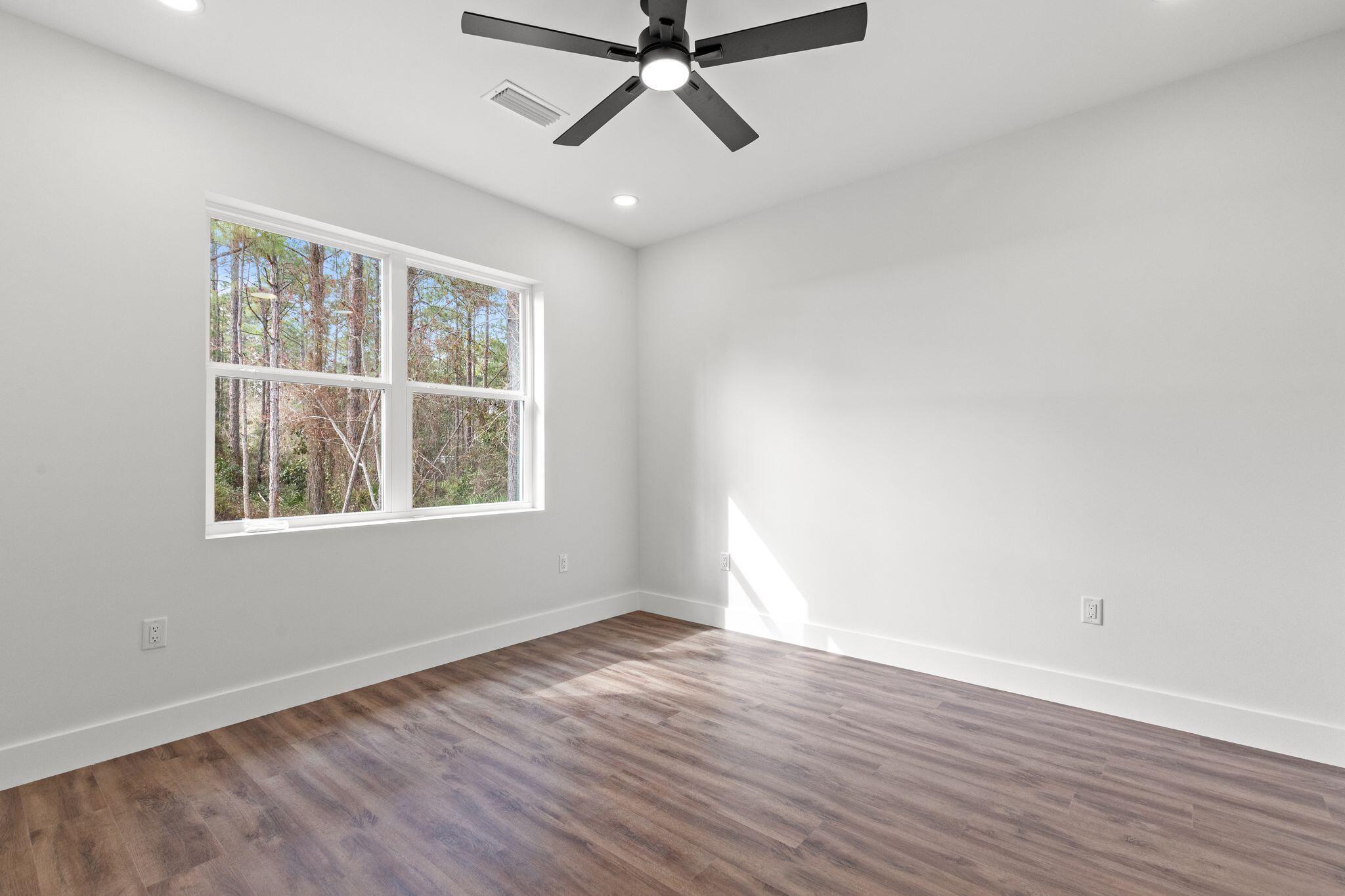 TOWN OF SANTA ROSA - Residential