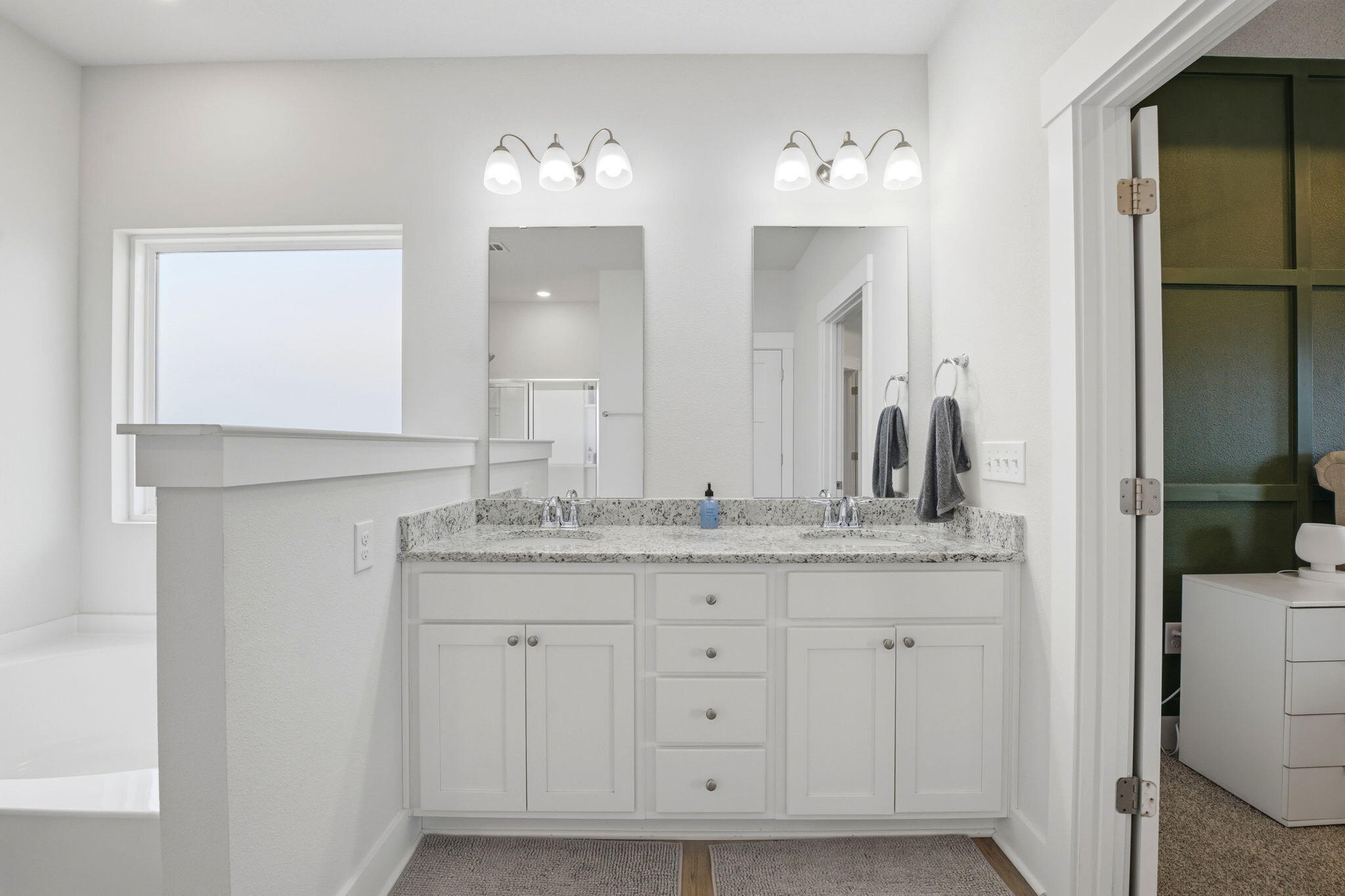 FOREST BAY ESTATES - Residential