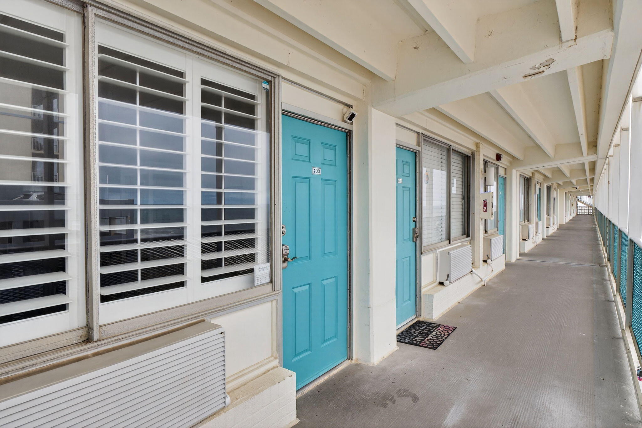 Fontainebleau Terrace - Residential