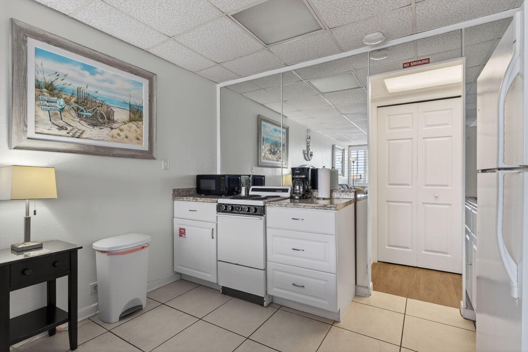 Fontainebleau Terrace - Residential