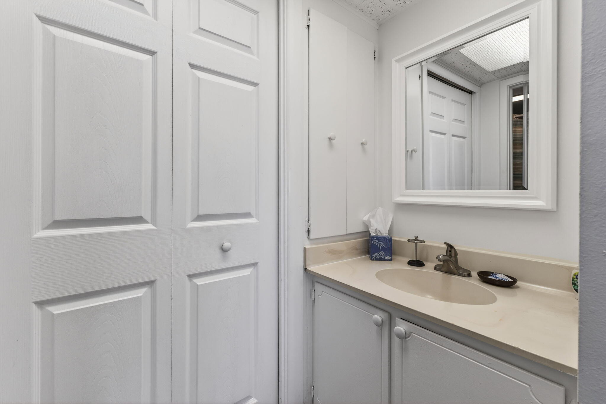 Fontainebleau Terrace - Residential