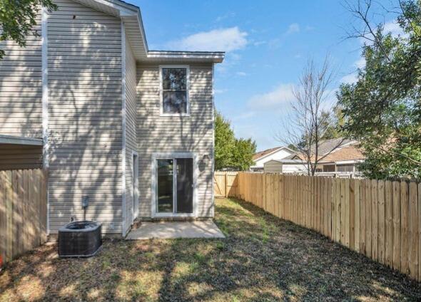 MONTAGE MANOR - Residential