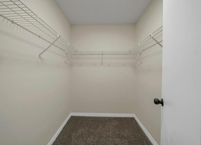 MONTAGE MANOR - Residential