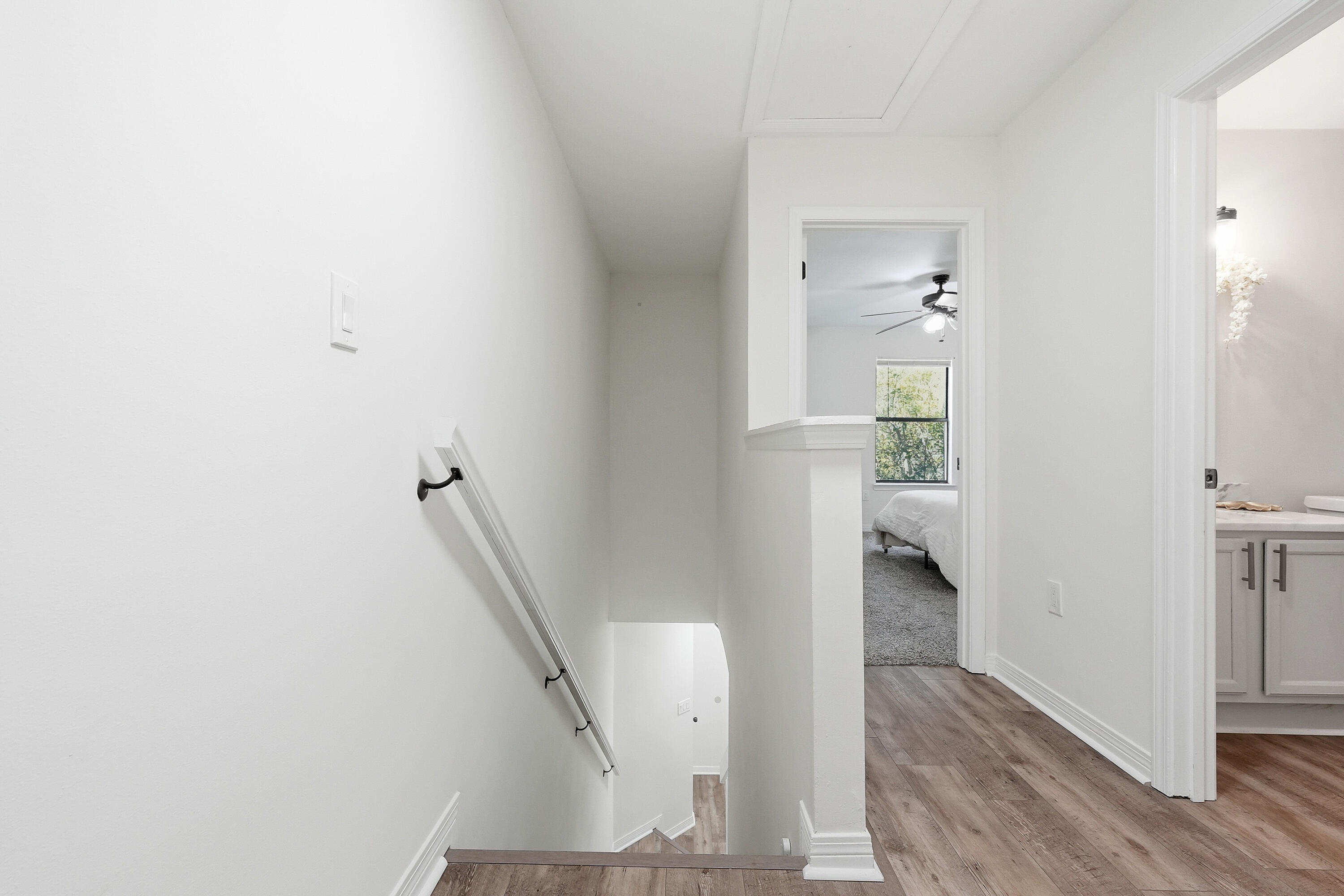 MONTAGE MANOR - Residential