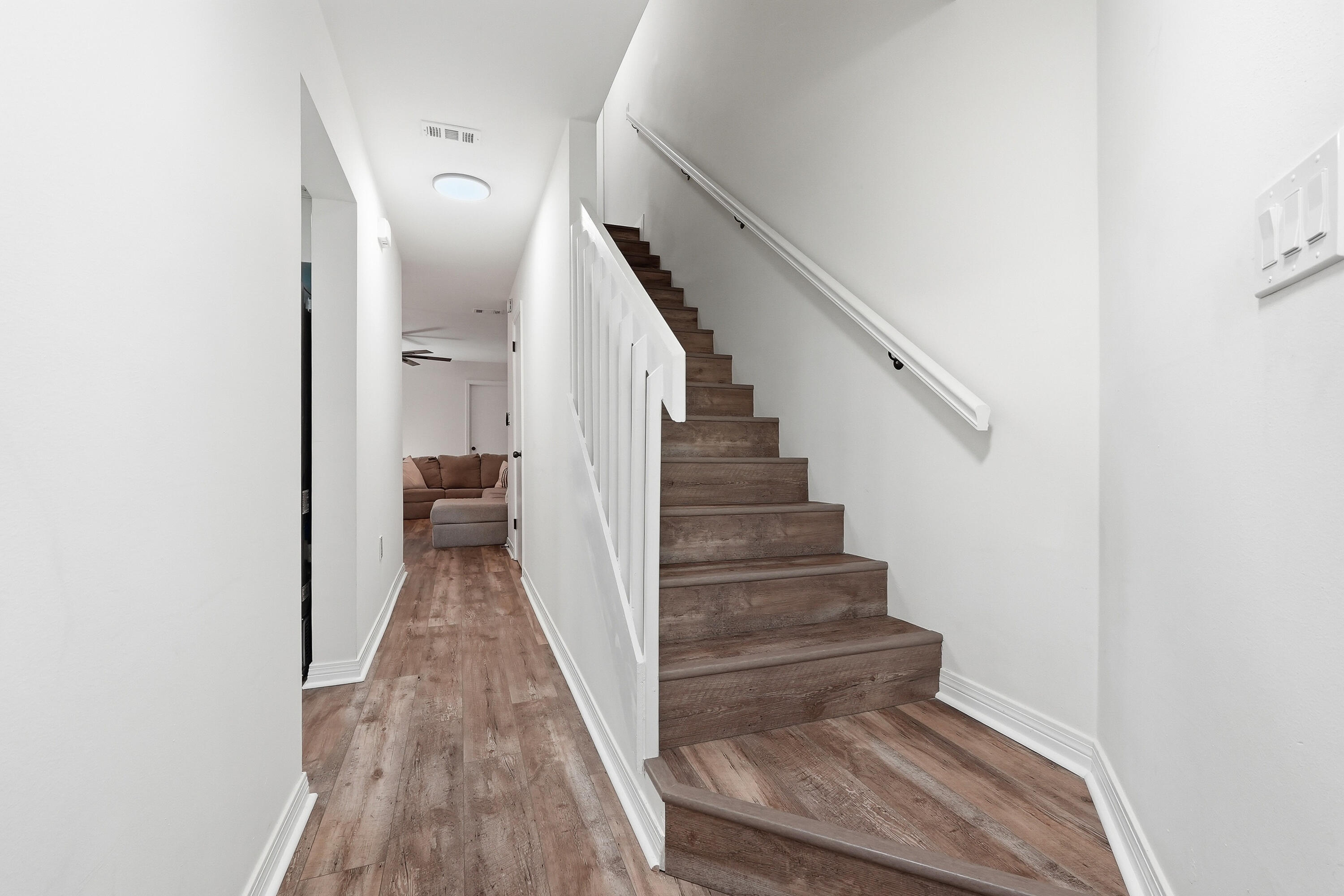 MONTAGE MANOR - Residential