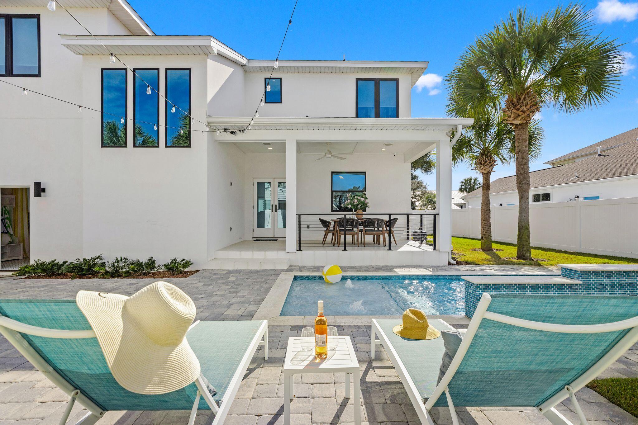 SAND CLIFFS - Residential