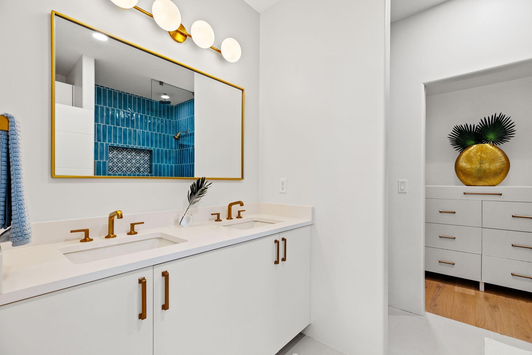 SAND CLIFFS - Residential