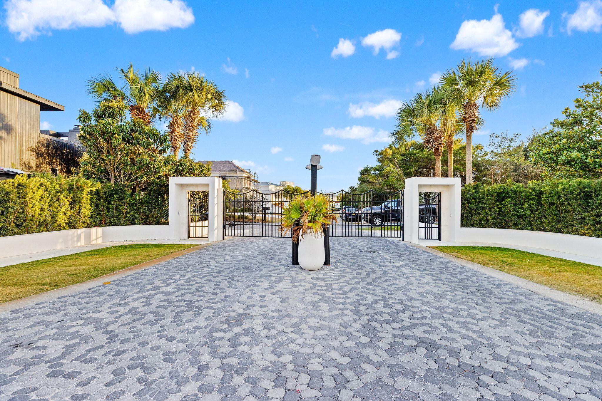 SAND CLIFFS - Residential