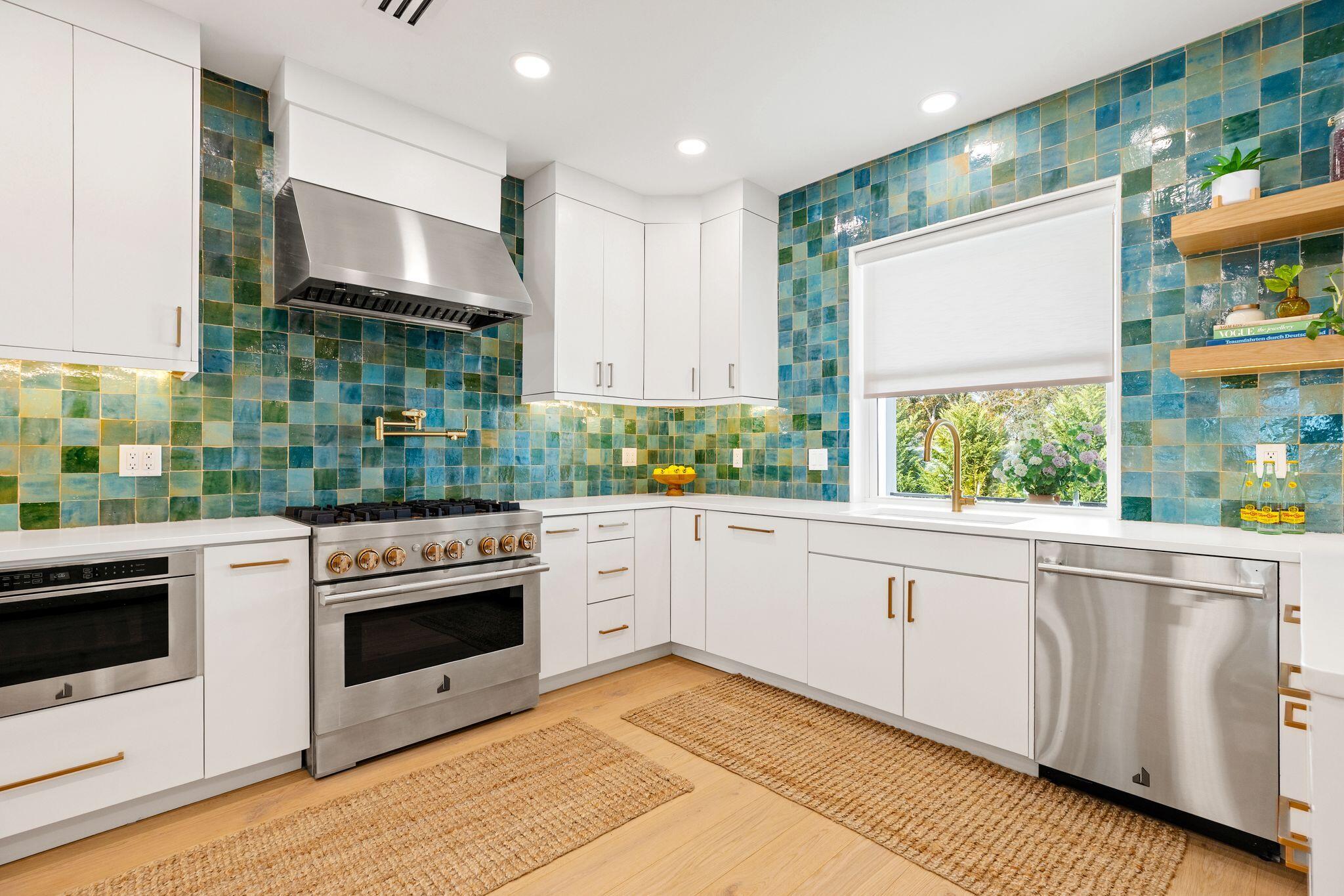 SAND CLIFFS - Residential