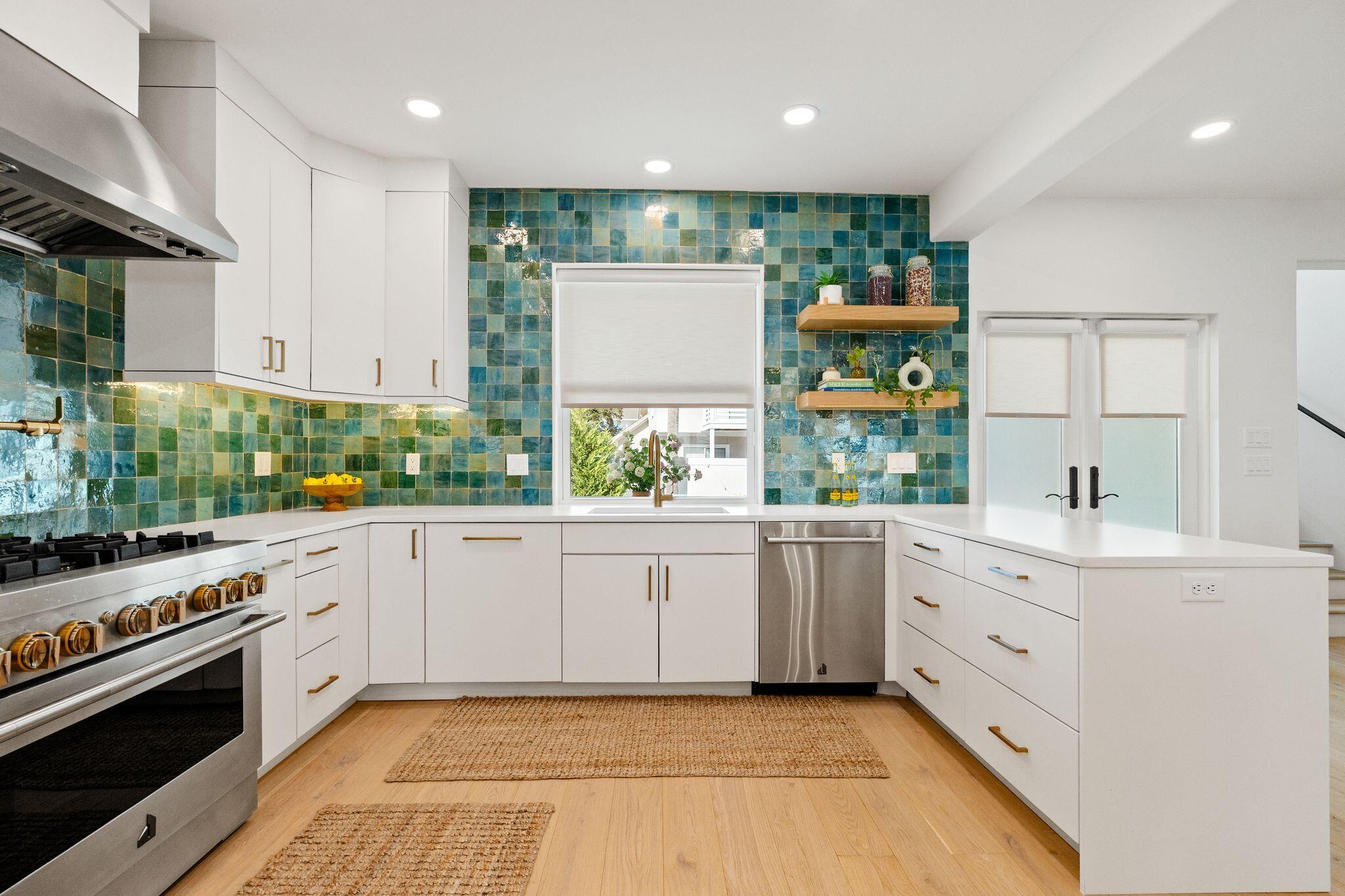 SAND CLIFFS - Residential