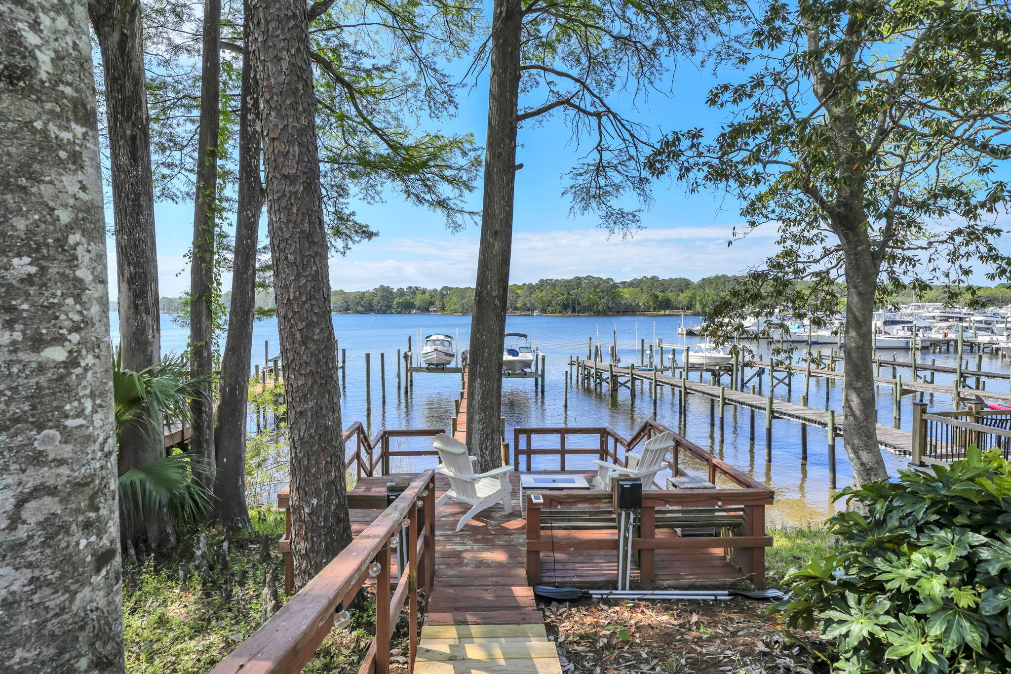 WATER OAKS 2 T/H - Residential