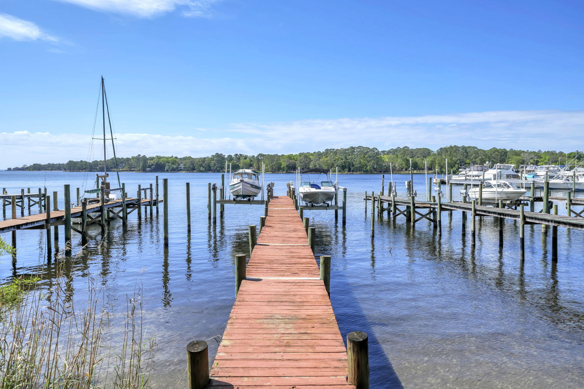 WATER OAKS 2 T/H - Residential