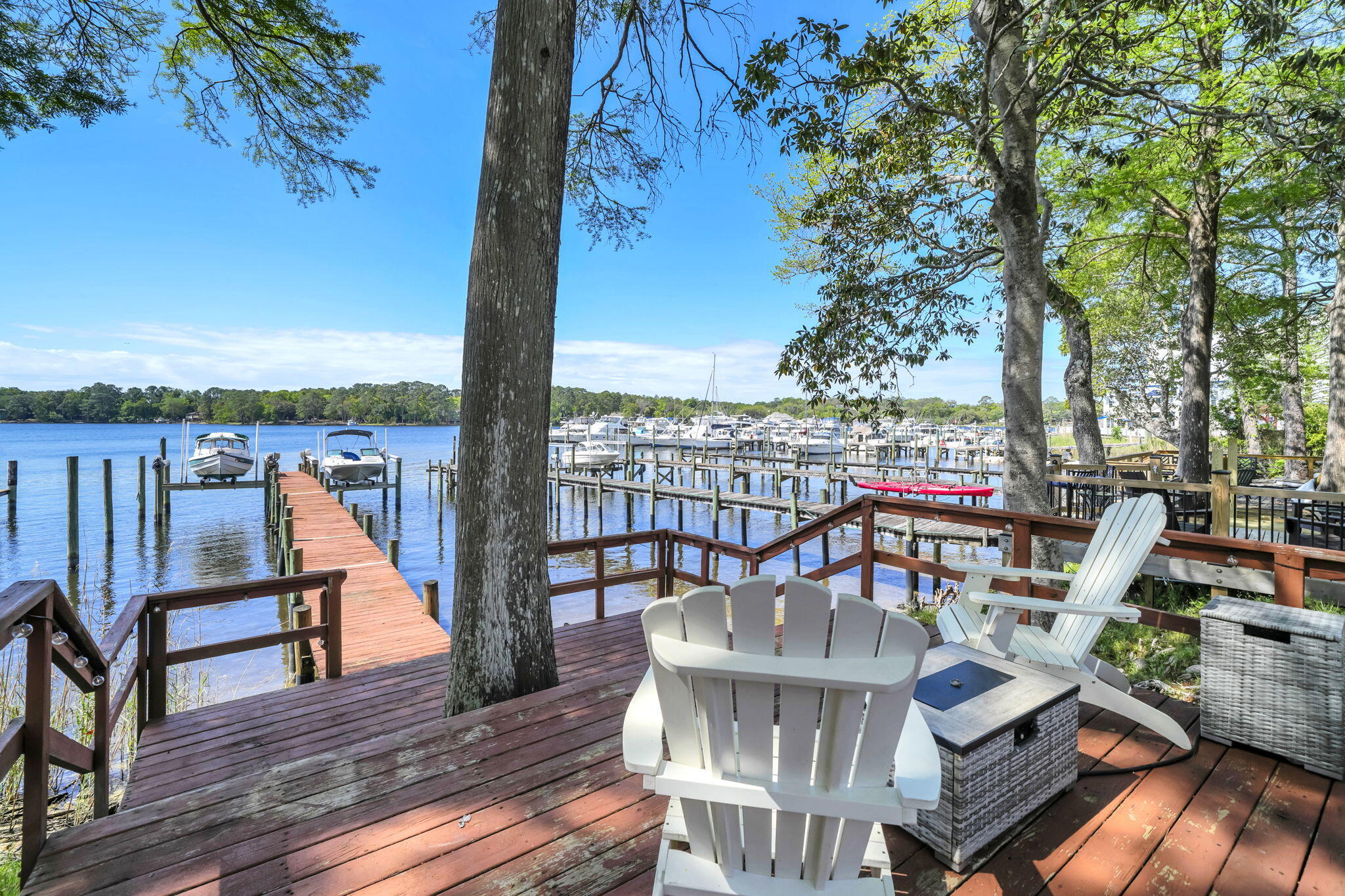 WATER OAKS 2 T/H - Residential