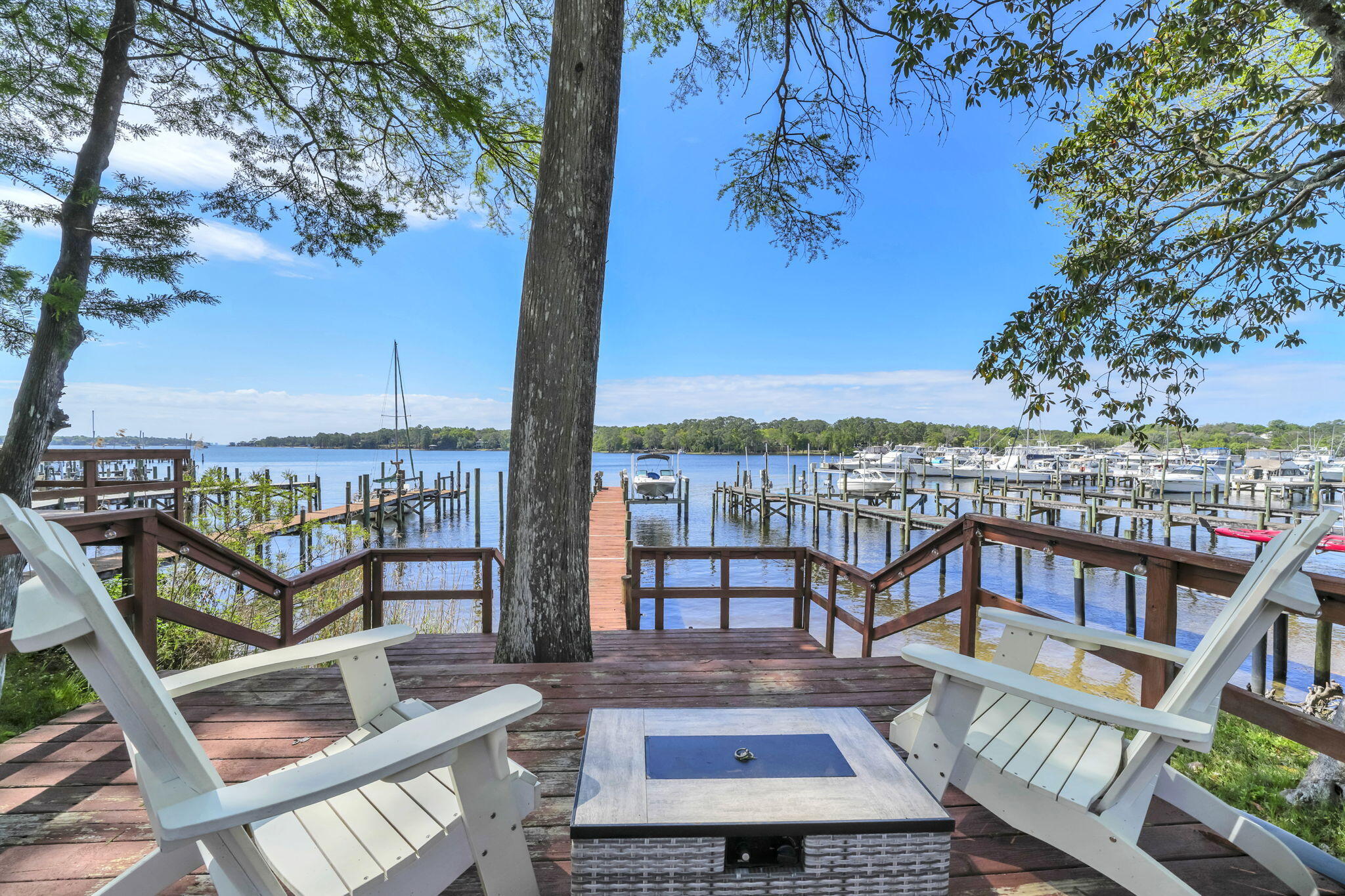 WATER OAKS 2 T/H - Residential