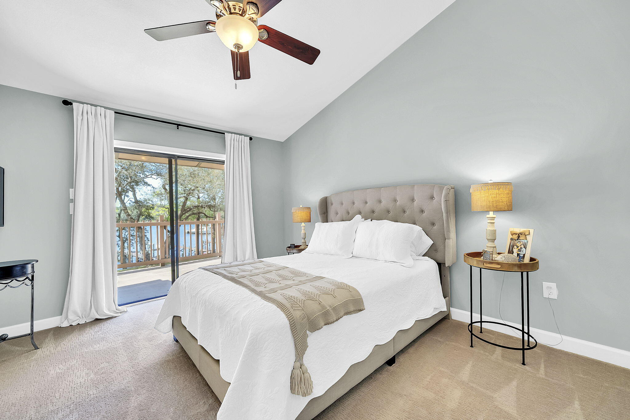 WATER OAKS 2 T/H - Residential