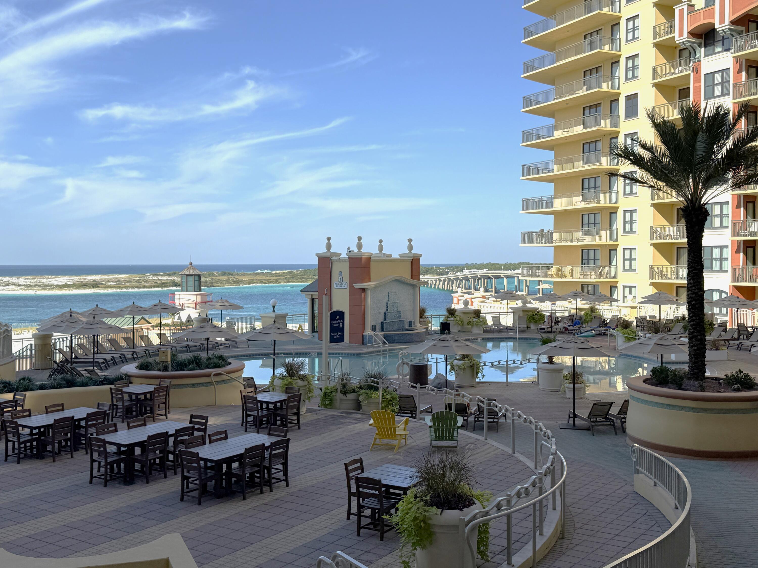 EMERALD GRANDE - Residential