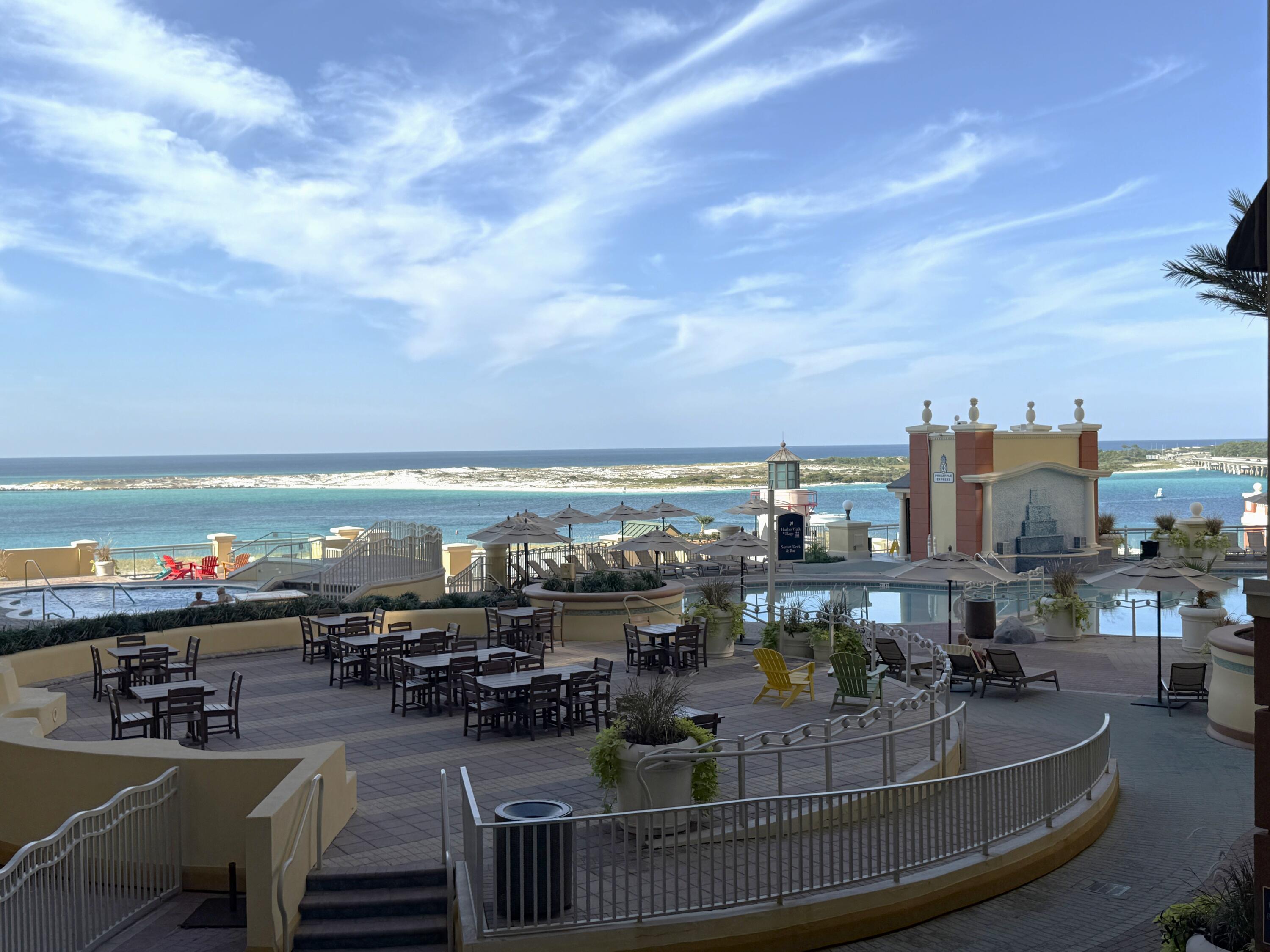 EMERALD GRANDE - Residential