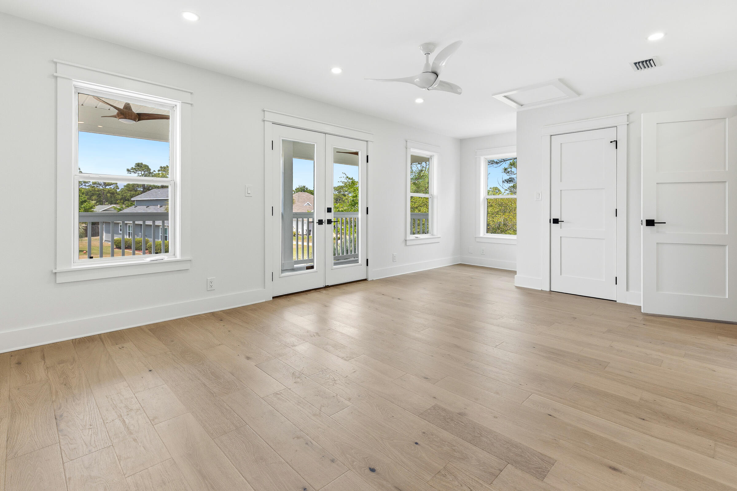 PELICAN BAY S/D - Residential