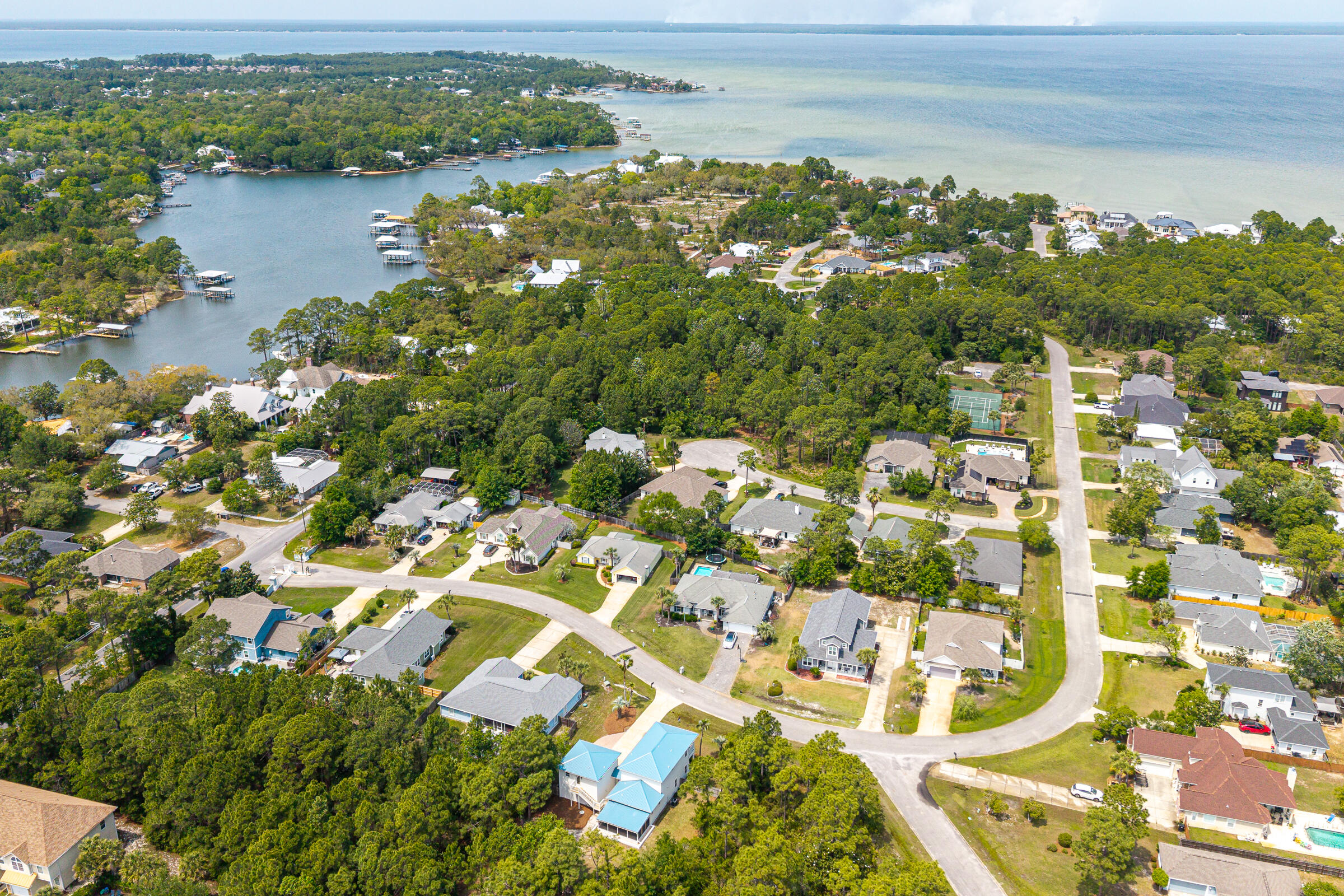 PELICAN BAY S/D - Residential