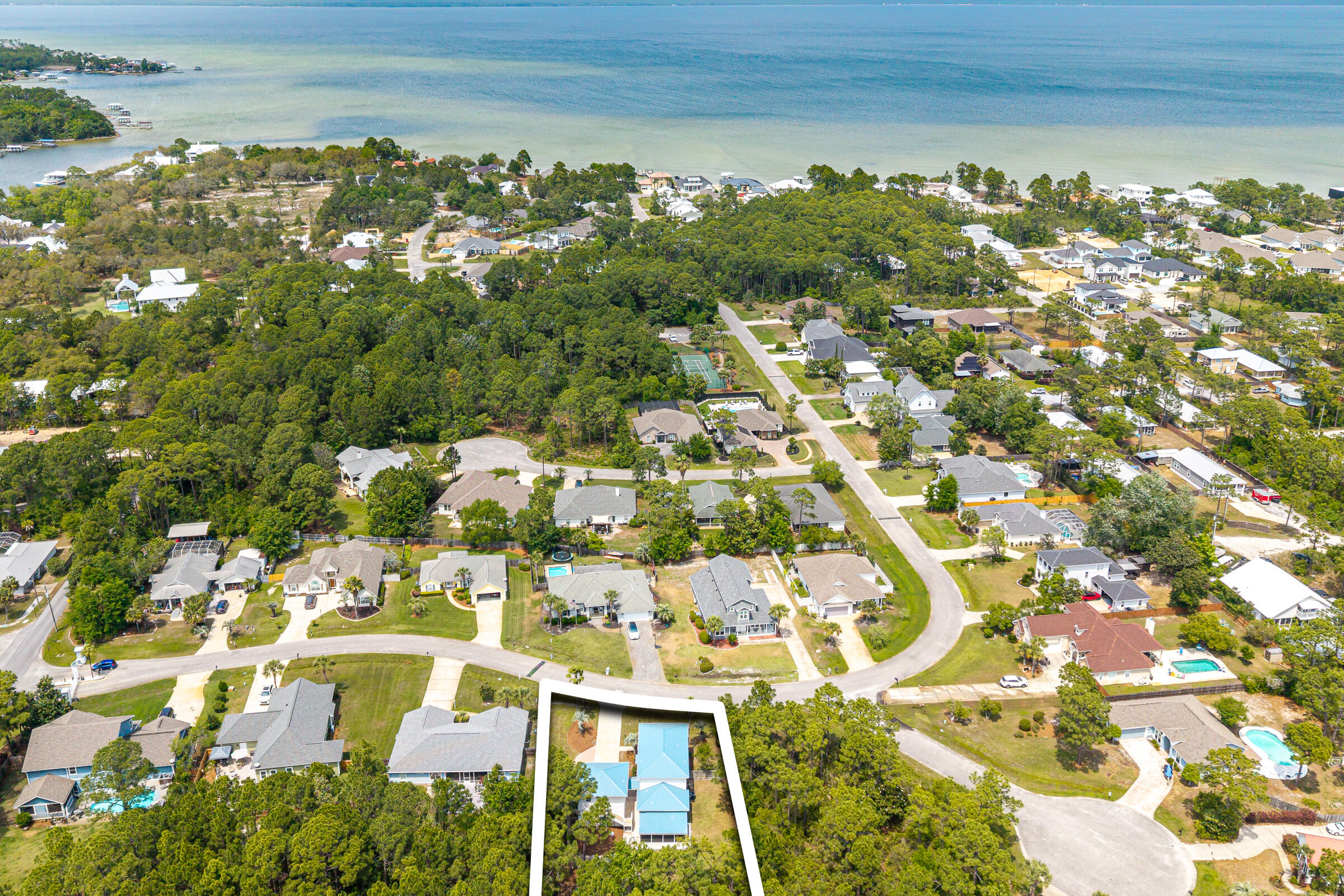 PELICAN BAY S/D - Residential