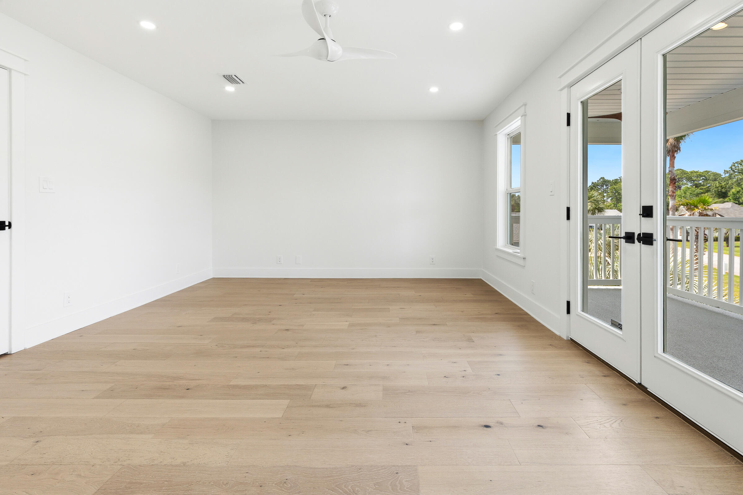 PELICAN BAY S/D - Residential