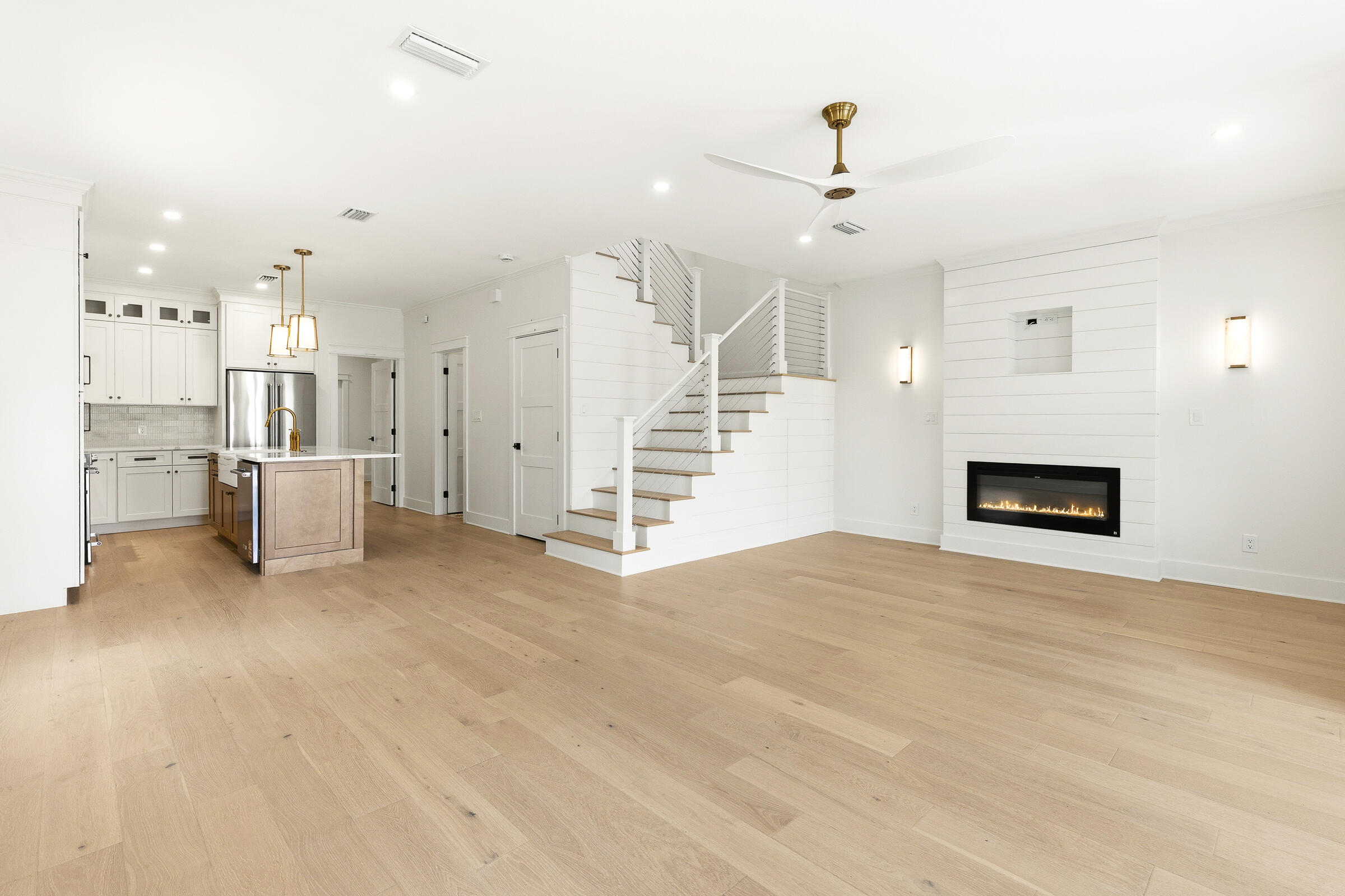 PELICAN BAY S/D - Residential