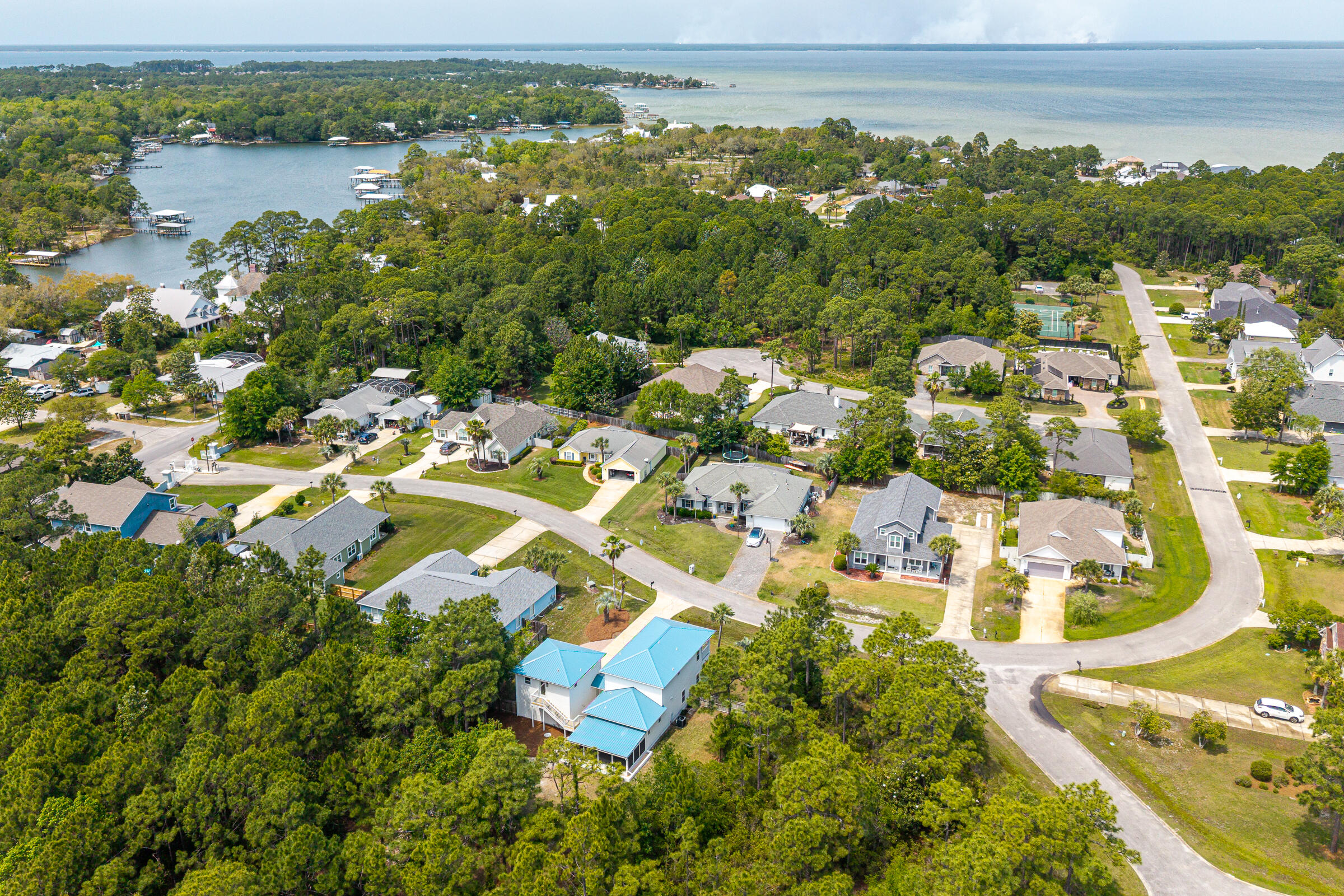 PELICAN BAY S/D - Residential