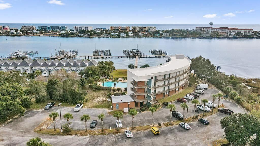 PIRATES BAY PH 1 - Residential