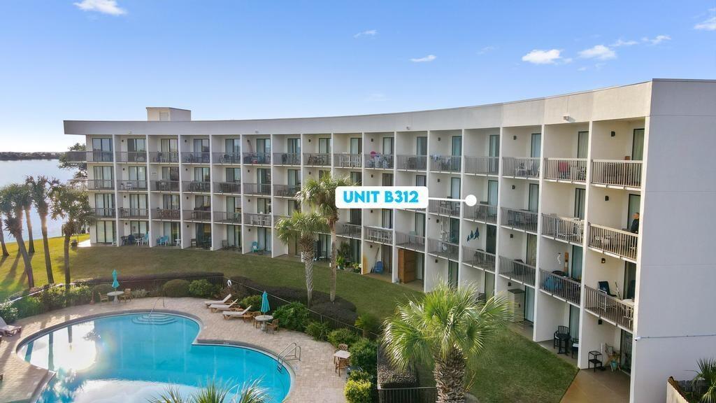 PIRATES BAY PH 1 - Residential