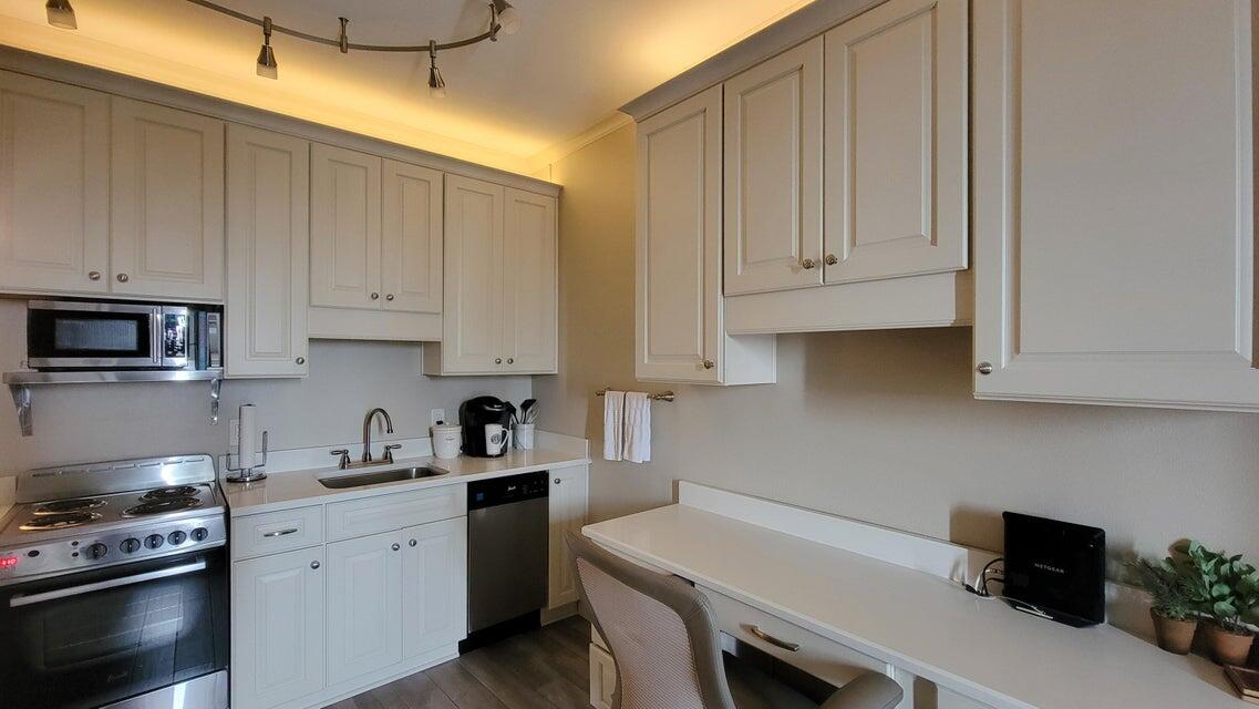 PIRATES BAY PH 1 - Residential