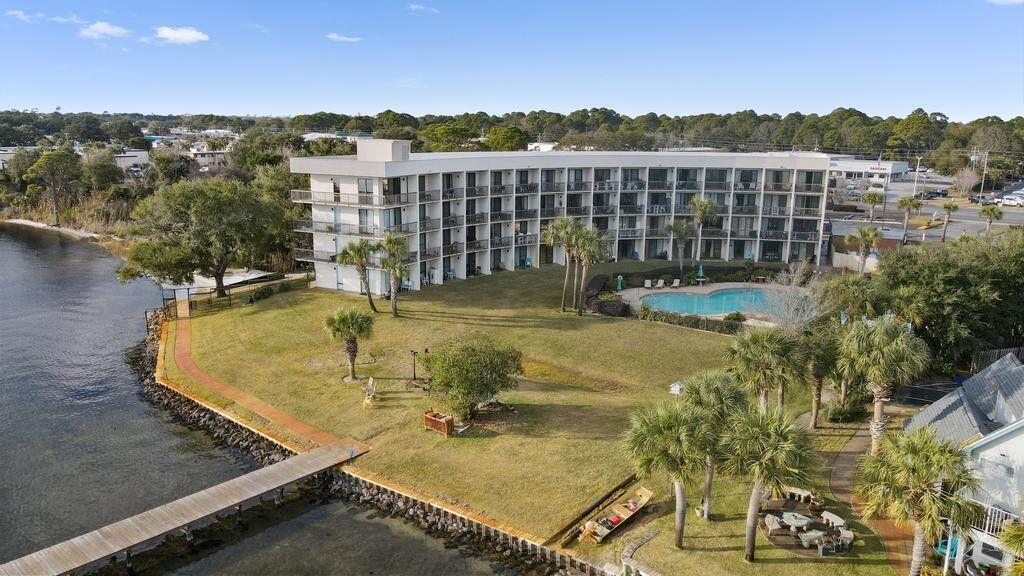 PIRATES BAY PH 1 - Residential