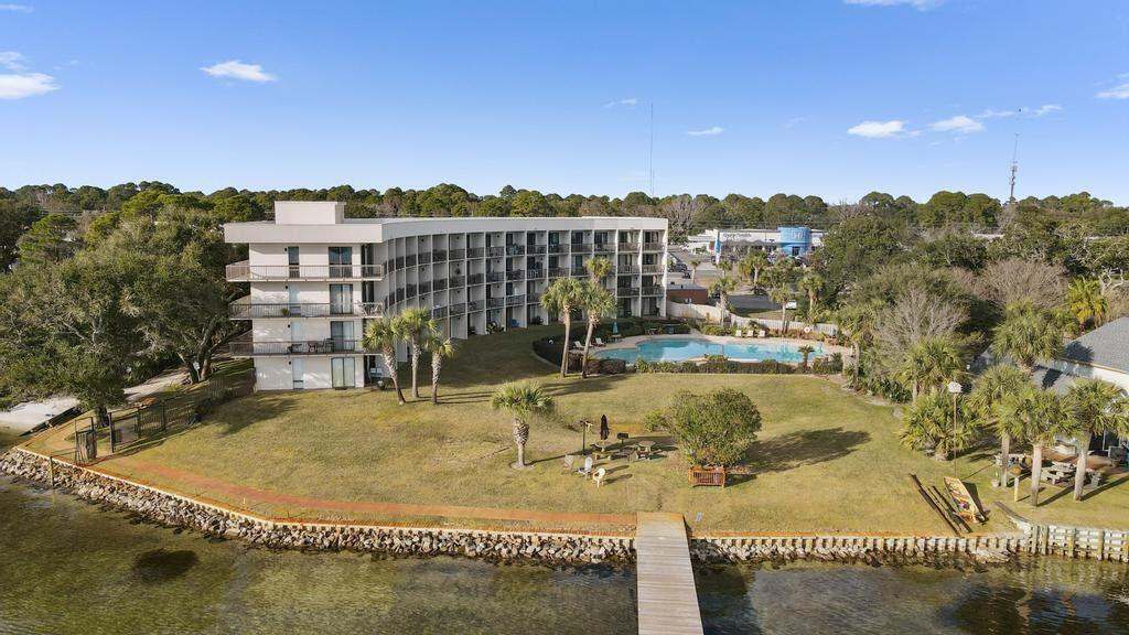 PIRATES BAY PH 1 - Residential