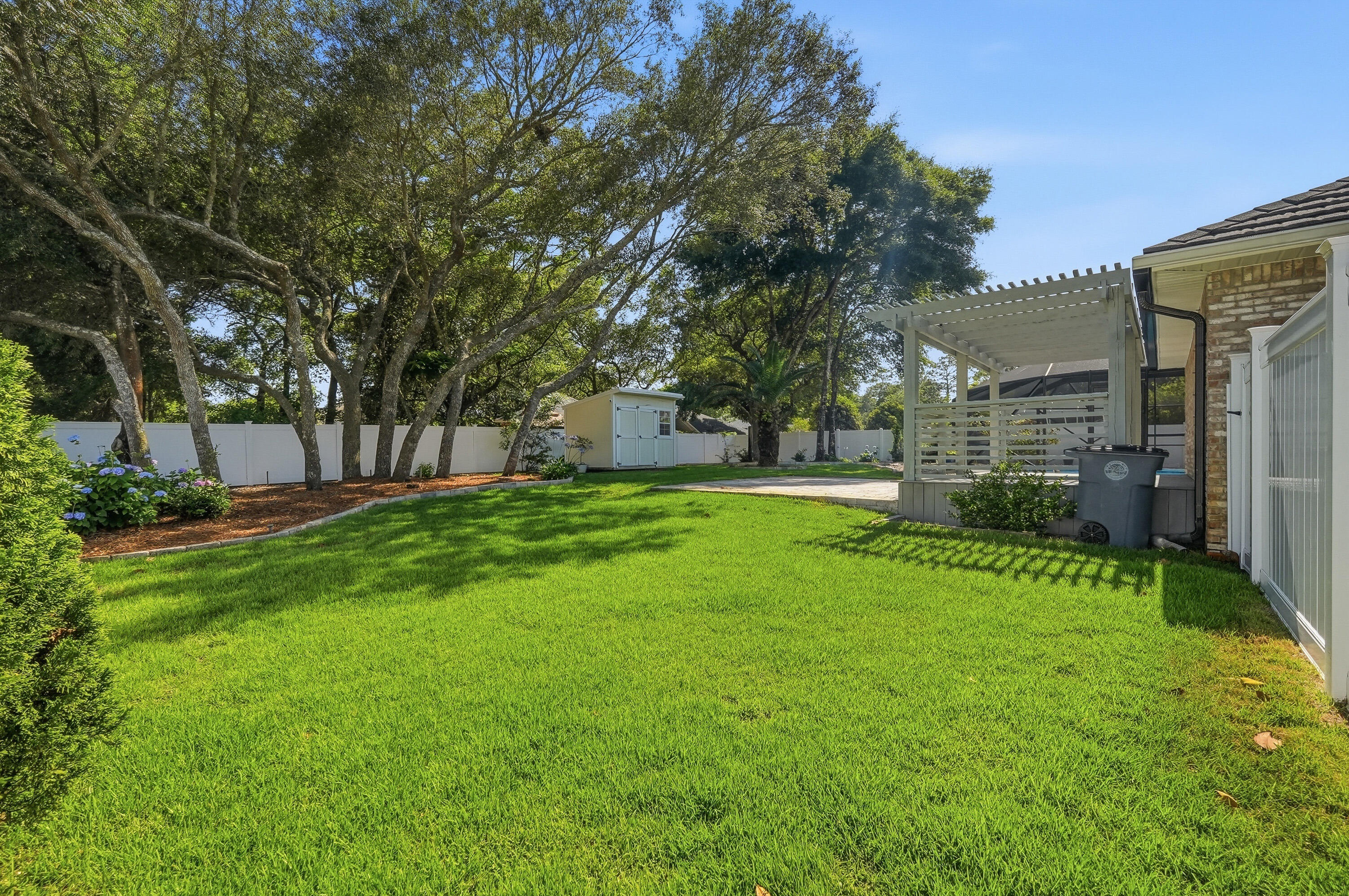 QUAIL TRAIL 2 - Residential